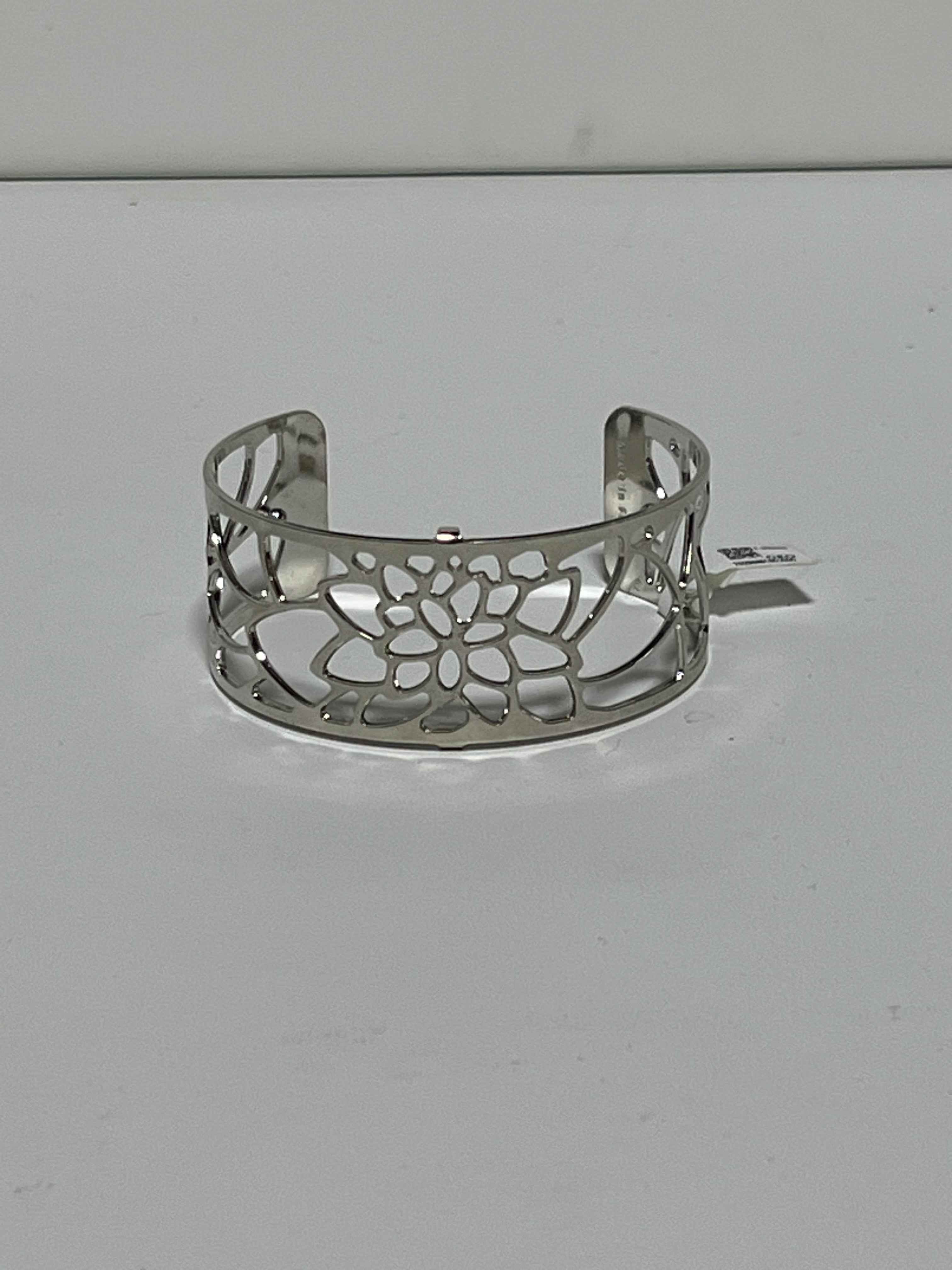 Bracelet Les Georgettes argenté à motif floral