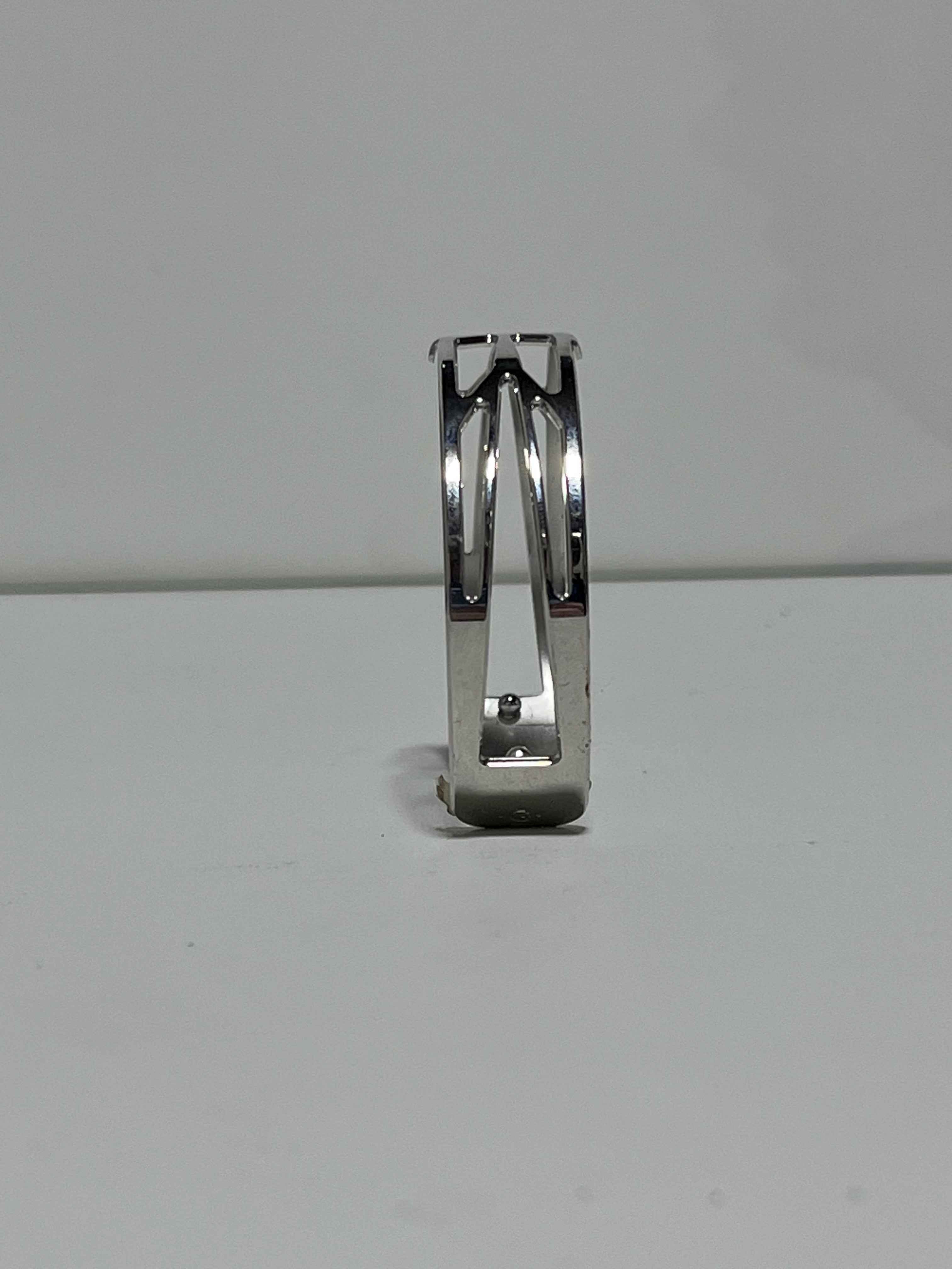 Bracelet manchette ajouré – argenté