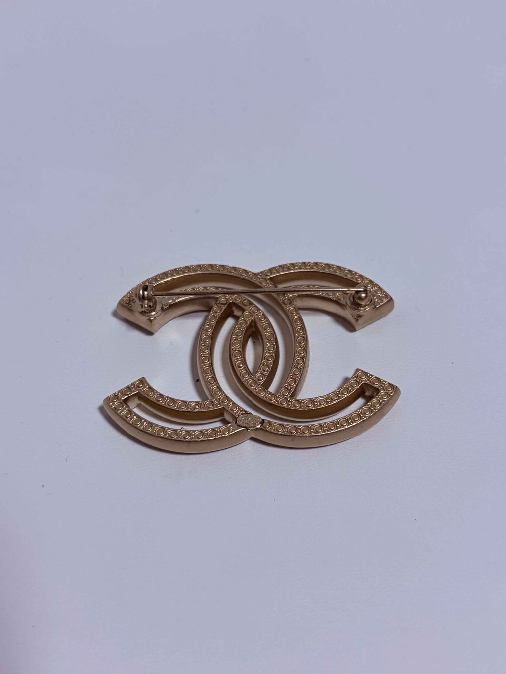 BROCHE CHANEL CC – COLLECTION CONTINUE 2018 CHANEL x Karl Lagerfeld