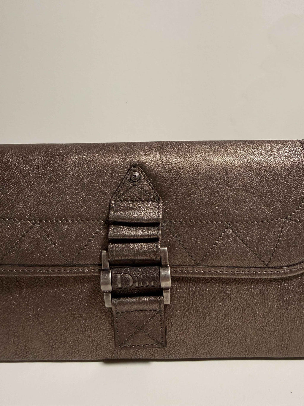 Christian Dior – Pochette 25 cm – 2006 – Cuir métallisé
