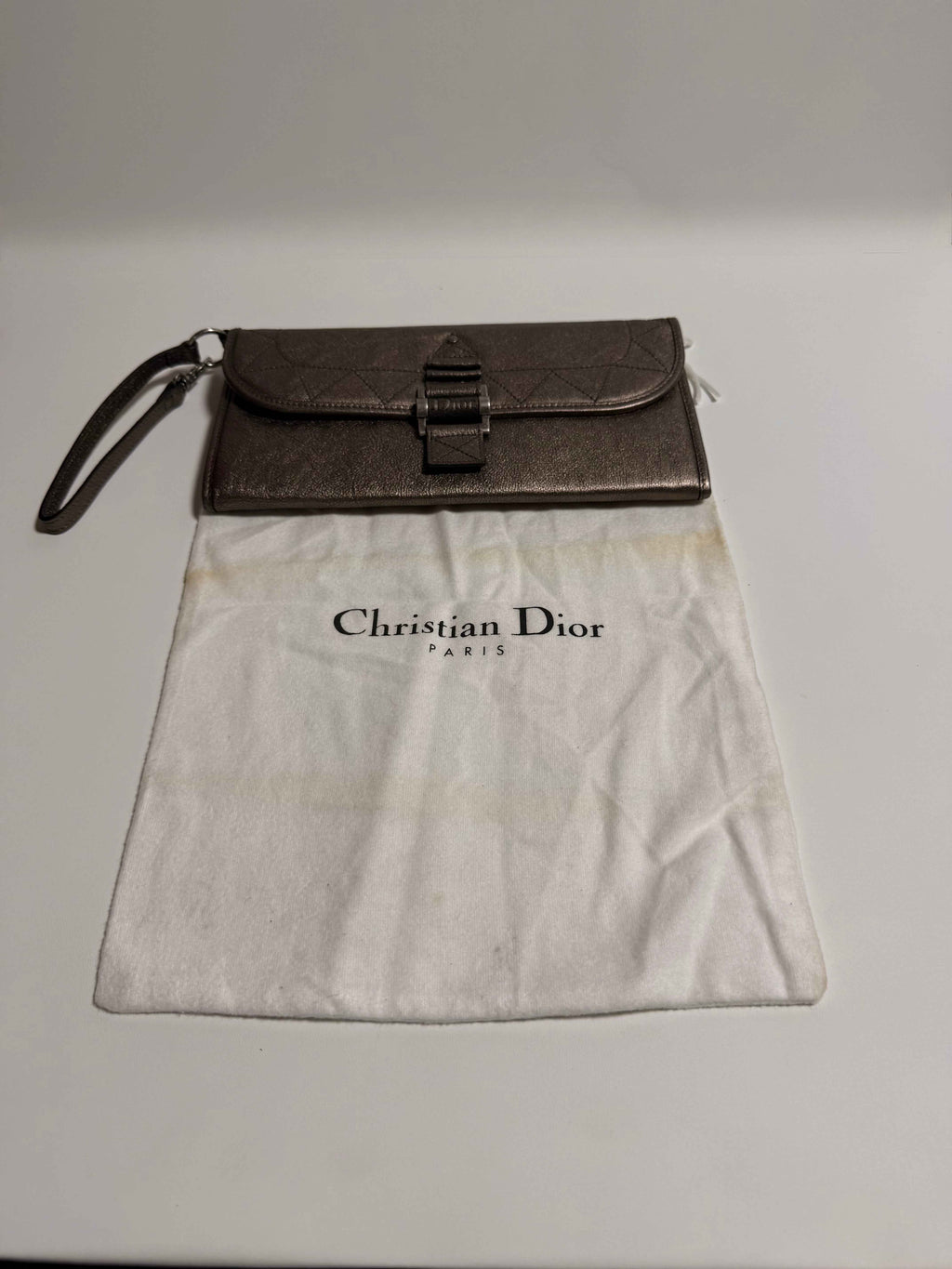 Christian Dior – Pochette 25 cm – 2006 – Cuir métallisé