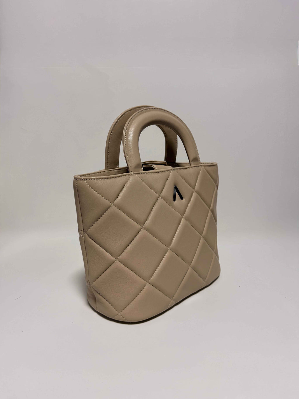 Sac à Poignée en Cuir Beige Matelassé