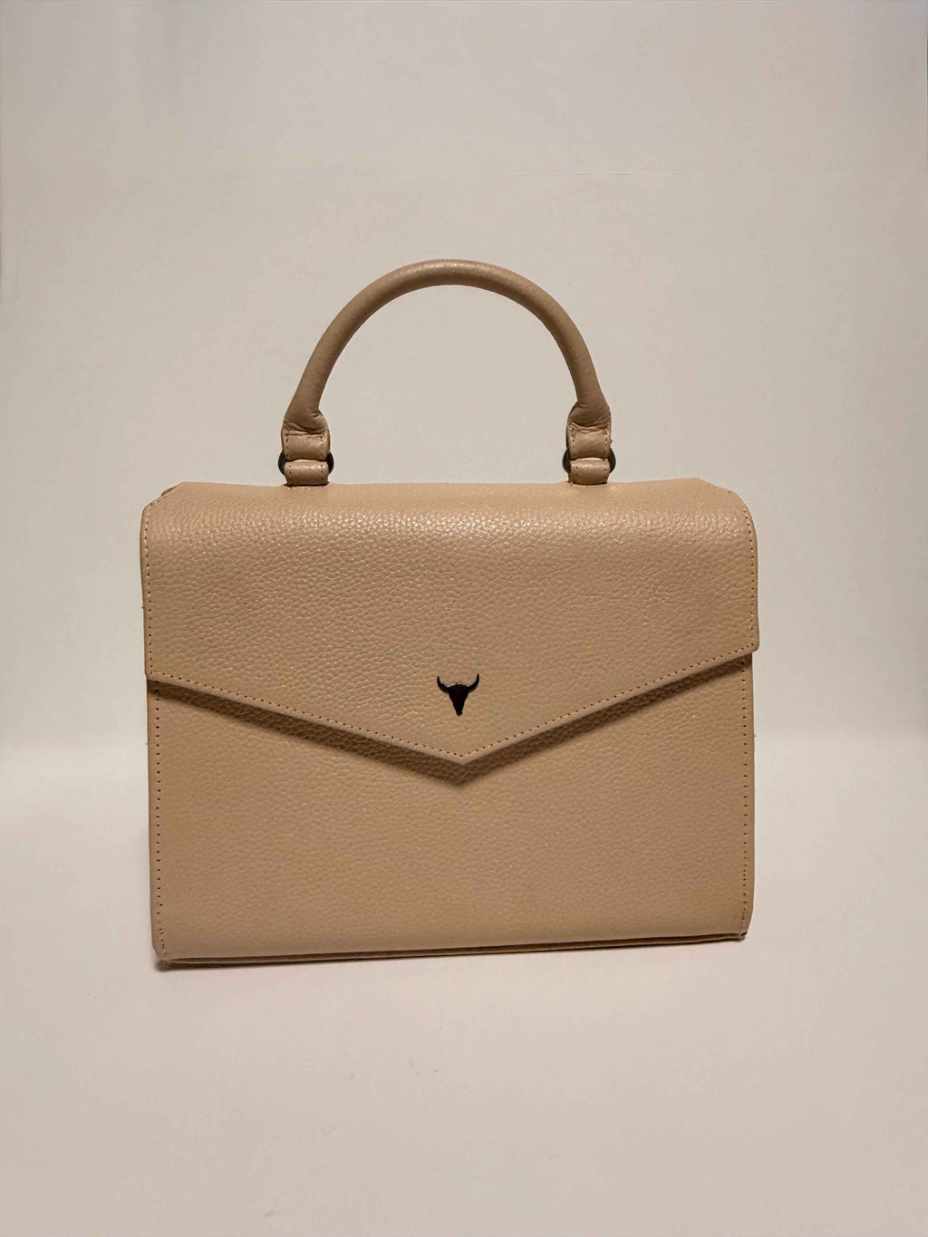 Sac en cuir beige subtilement pailleté