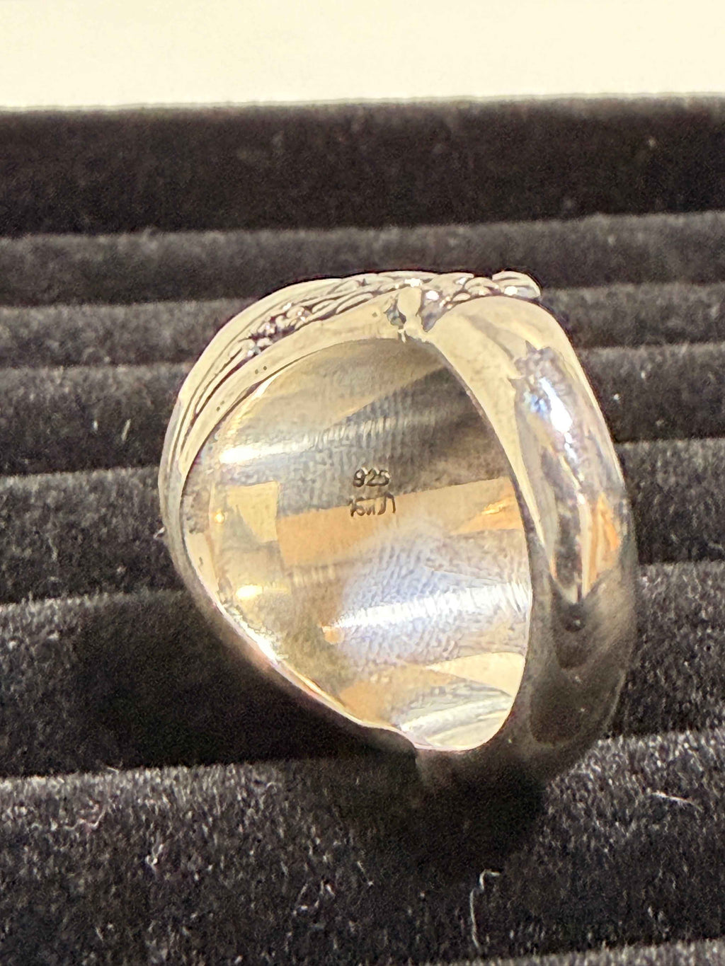 Bague en argent 925 motif taureau en relief