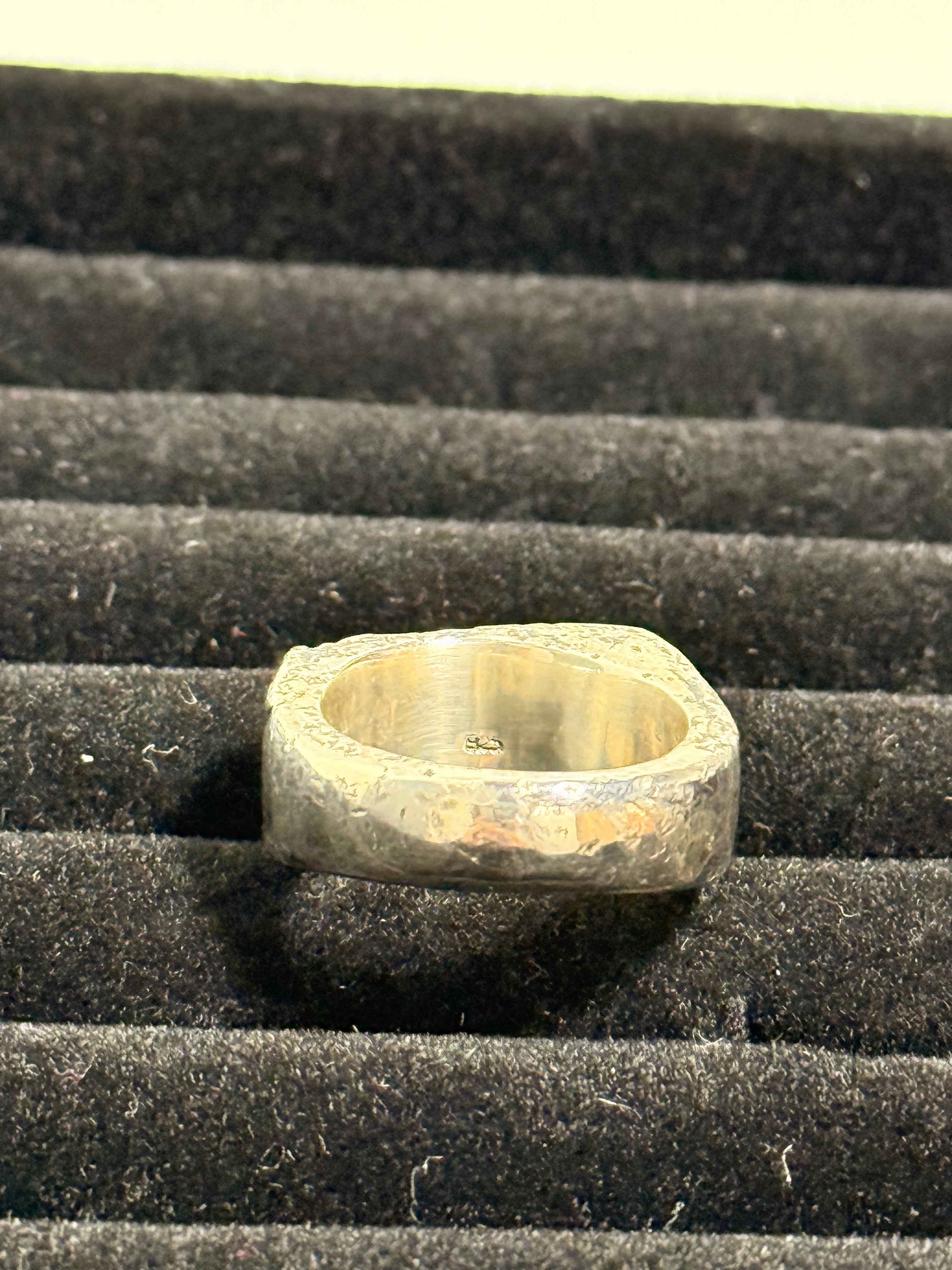 Bague en argent massif 925 ornée d'une perle
