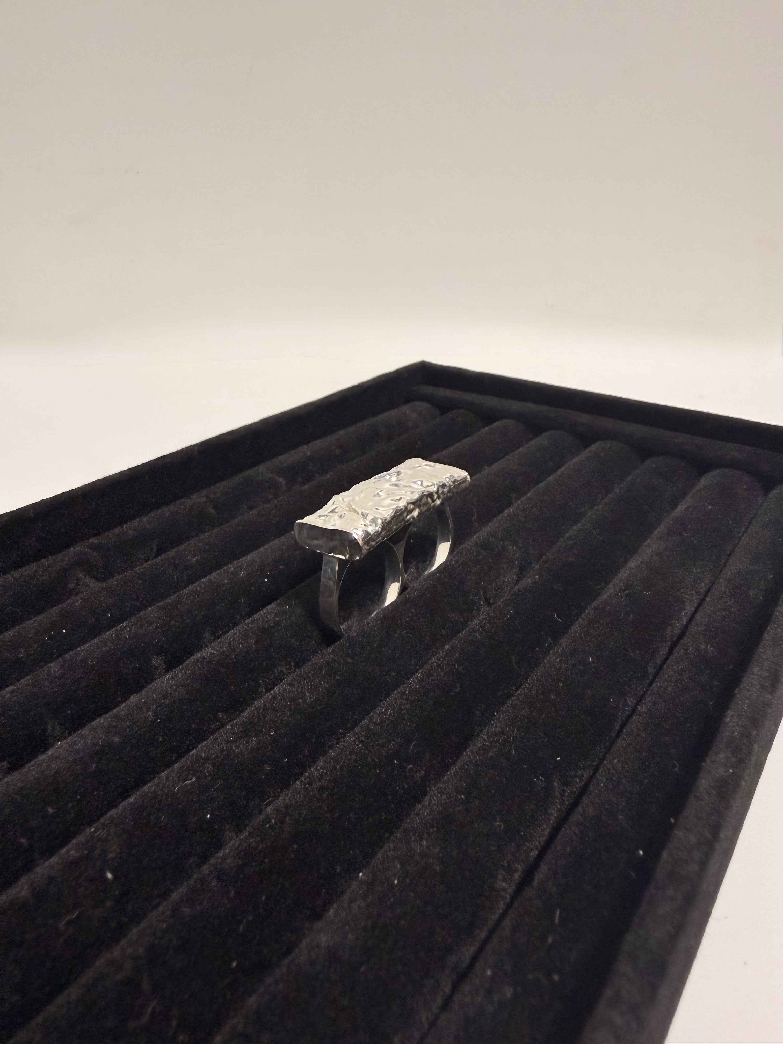 Bague double en argent 925 – Design brut texturé – Style contemporain