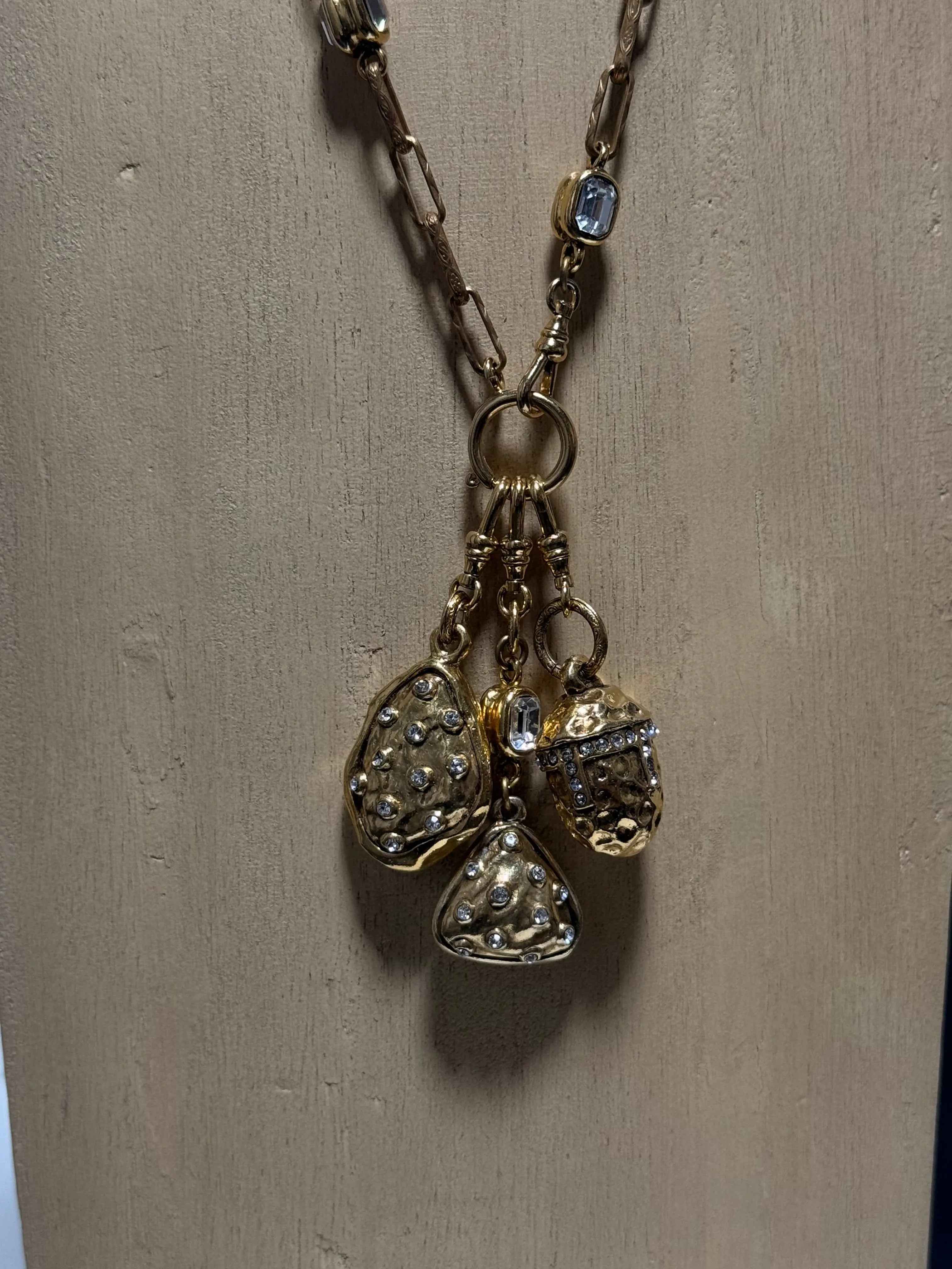 Sautoir Chanel X Karl Lagerfeld Orné De Strass Swarovski