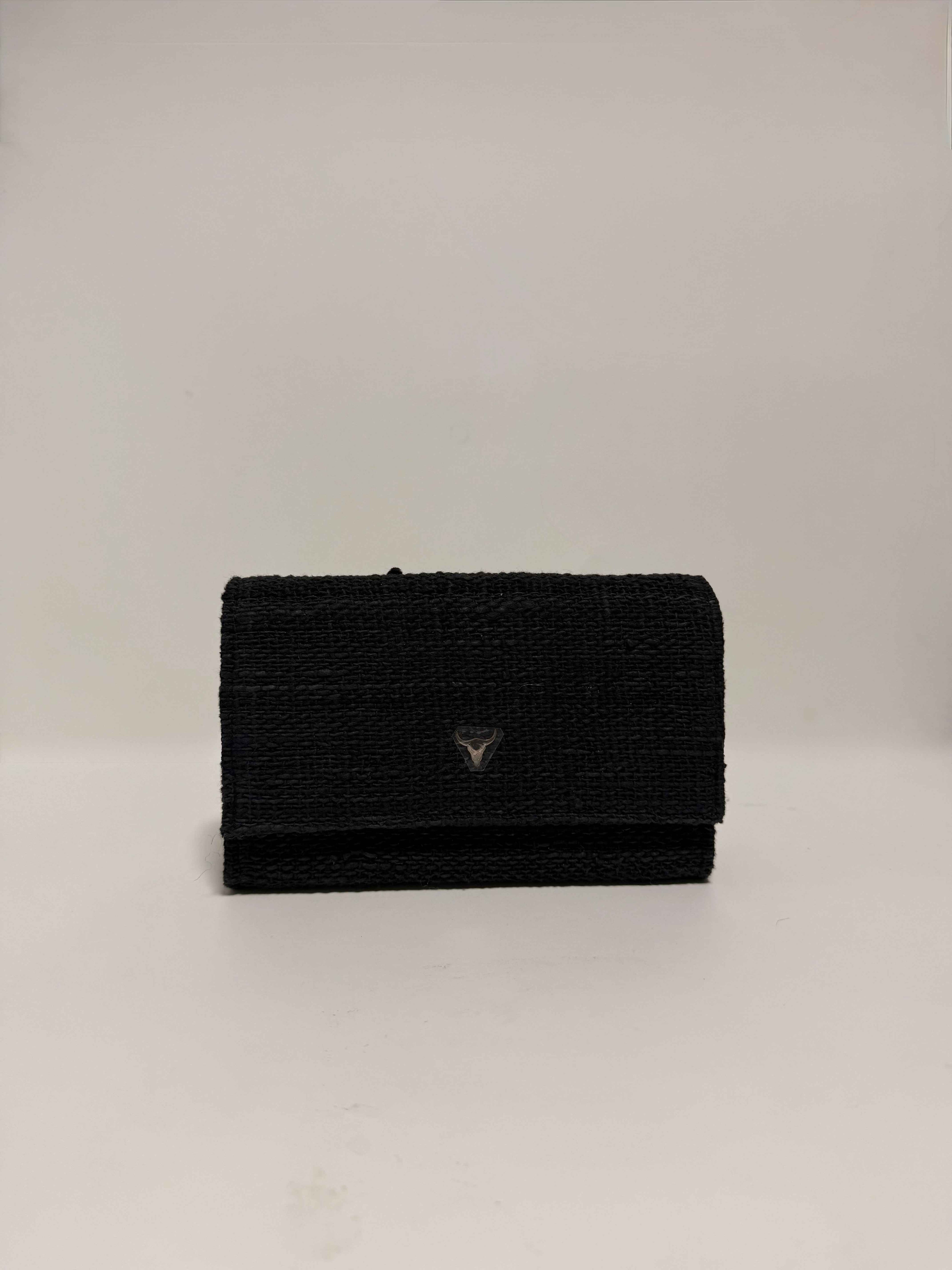 Petit sac en tweed noir à chaîne argentée