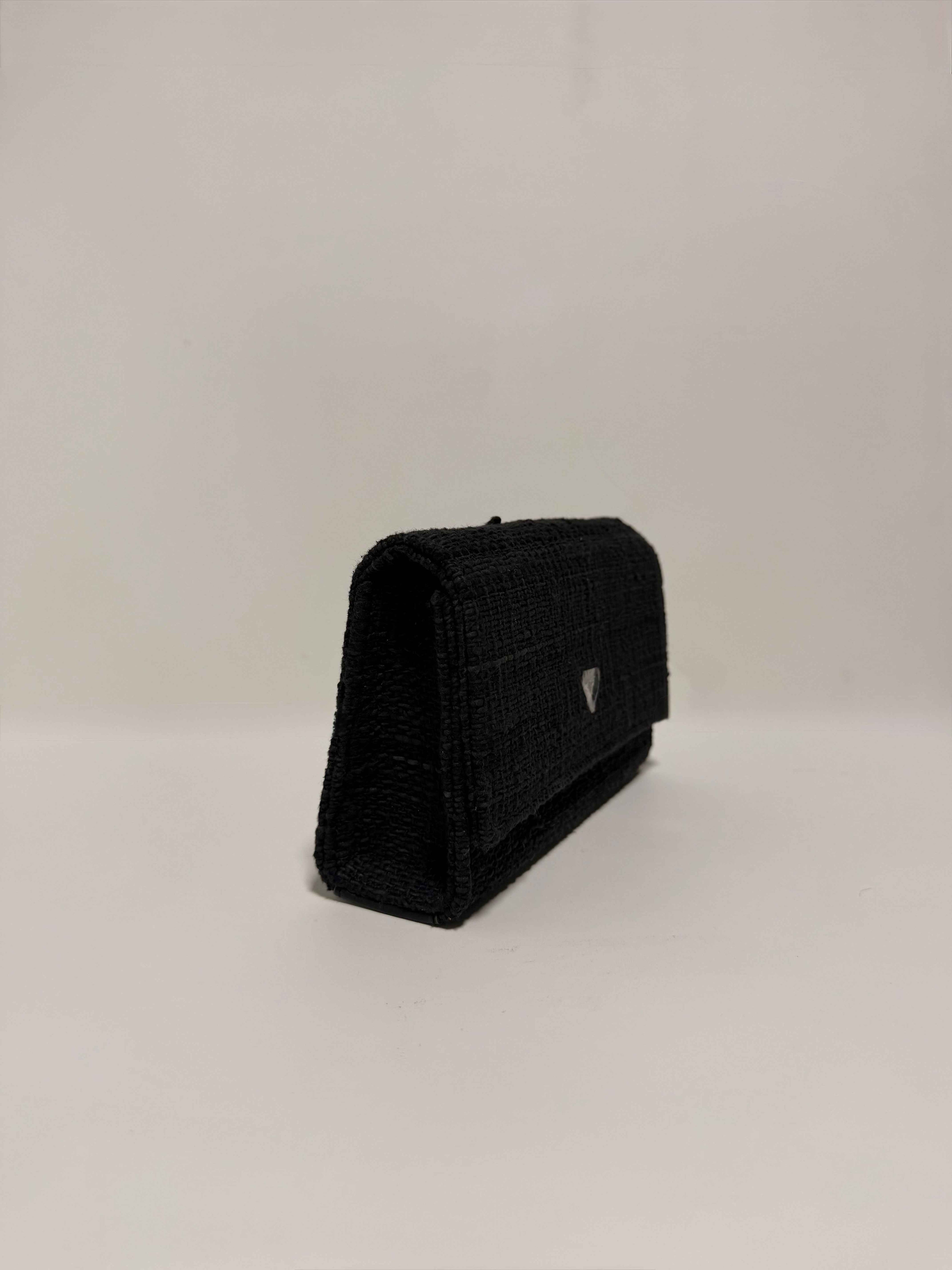 Petit sac en tweed noir à chaîne argentée