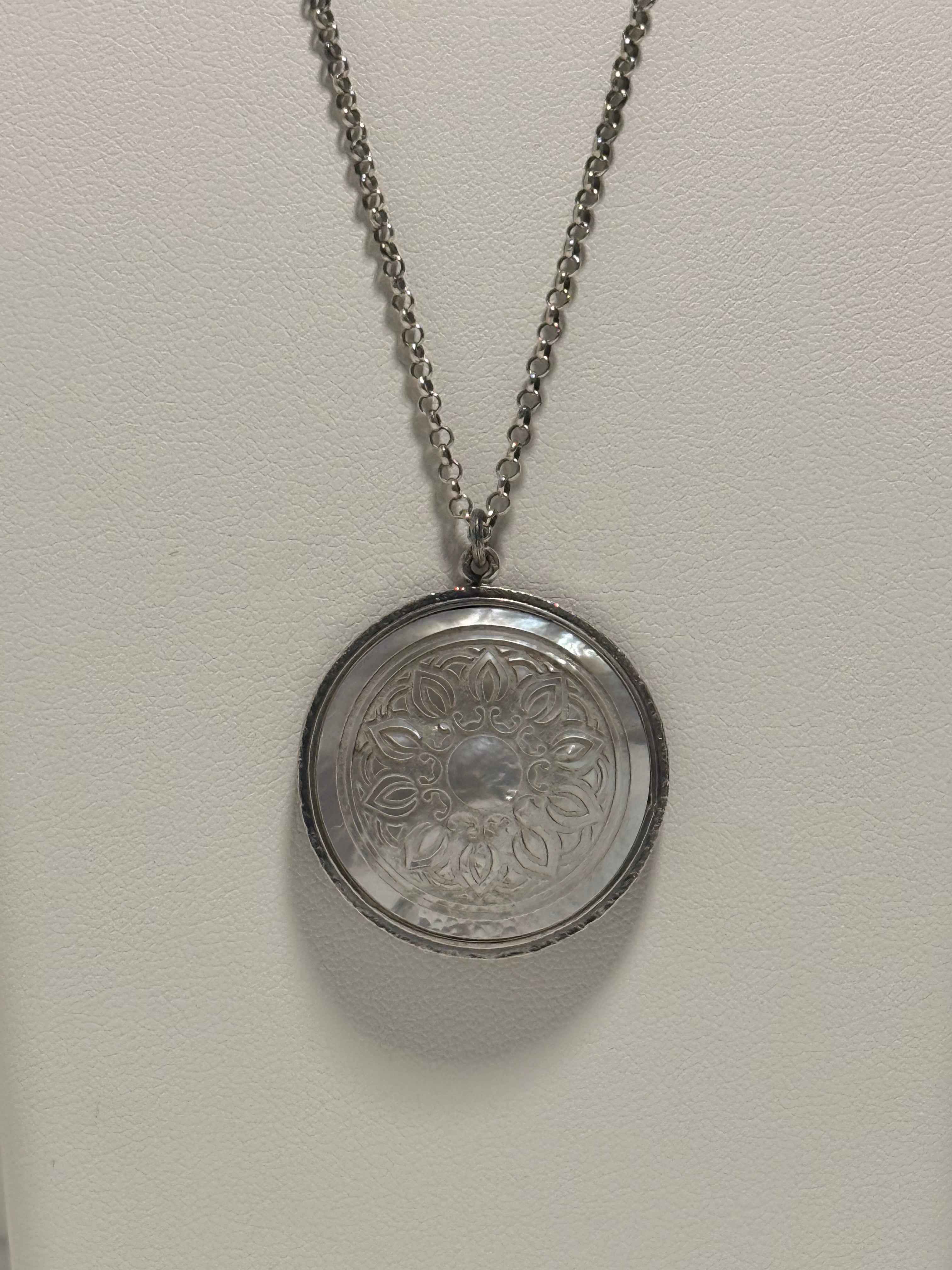 Collier en Argent pendentif Fleur Hivernale